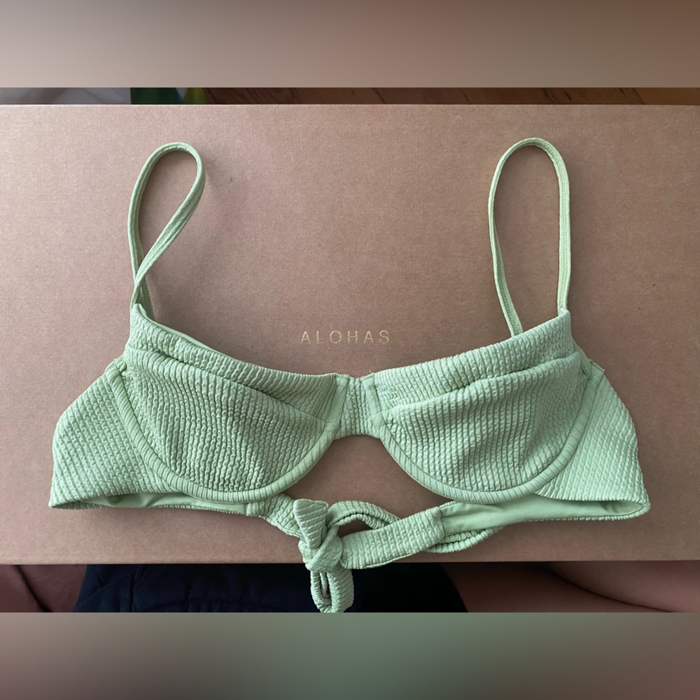 Monday swimwear crinkle bikini set